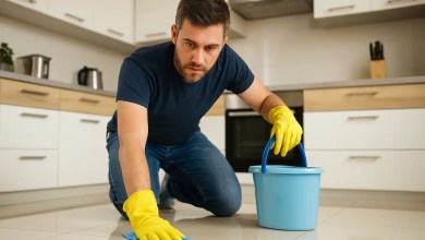 Cozinheiros estão deixando o piso brilhando como novo com 6 técnicas certeiras de limpeza