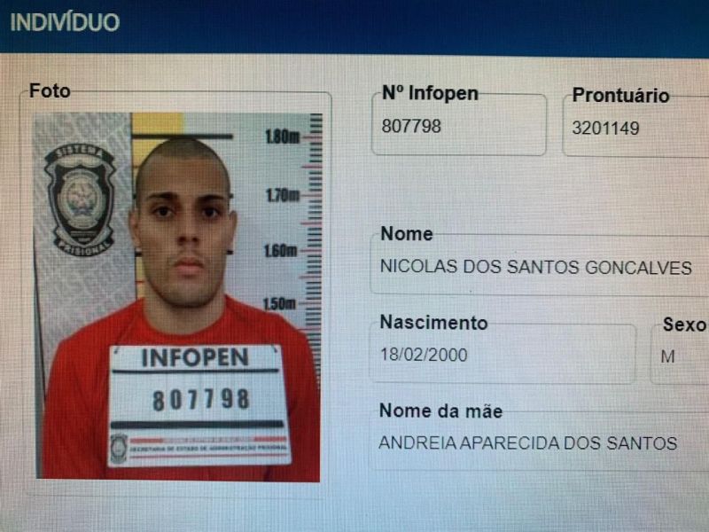 Foto de identificação de um detento chamado Nicolas dos Santos Goncalves, com informações pessoais como data de nascimento e nome da mãe.