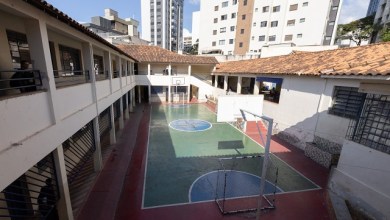 Beatriz Cerqueira visita escola estadual em Minas durante debate sobre PPP da infraestrutura escolar